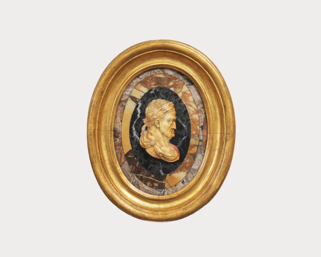 Tondo ovale con ritratto dell’imperatore Galba