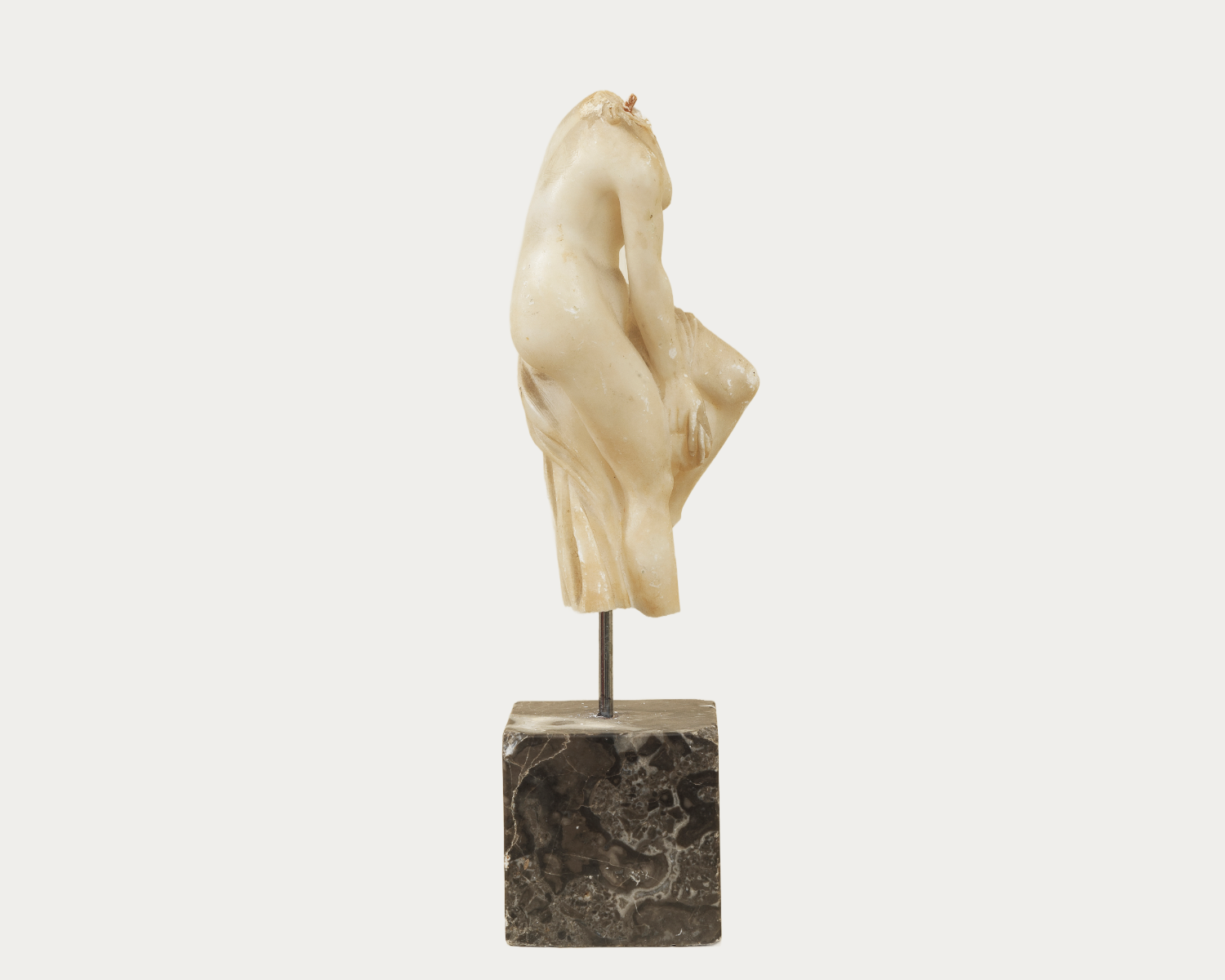 Scultura Raffigurante Venere